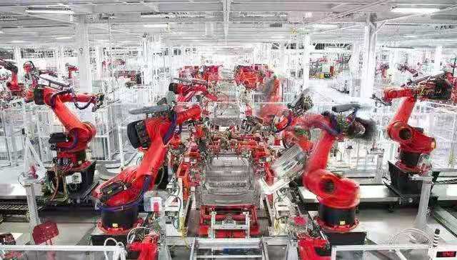 國產工業機器人軟件開發水平 與德日比較的現狀與差距